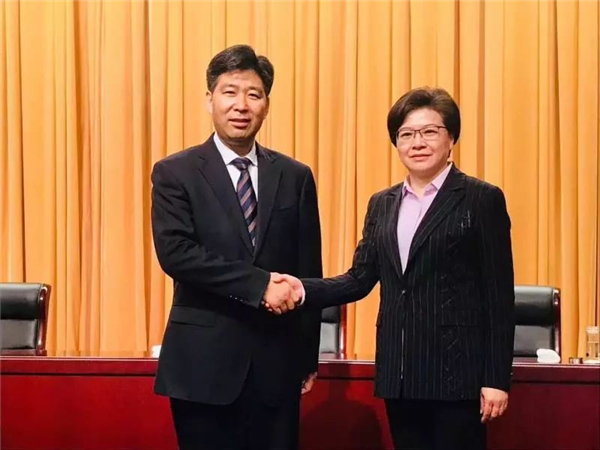 全市领导干部会议召开，宣布省委决定:韩立明同志任泰州市委书记